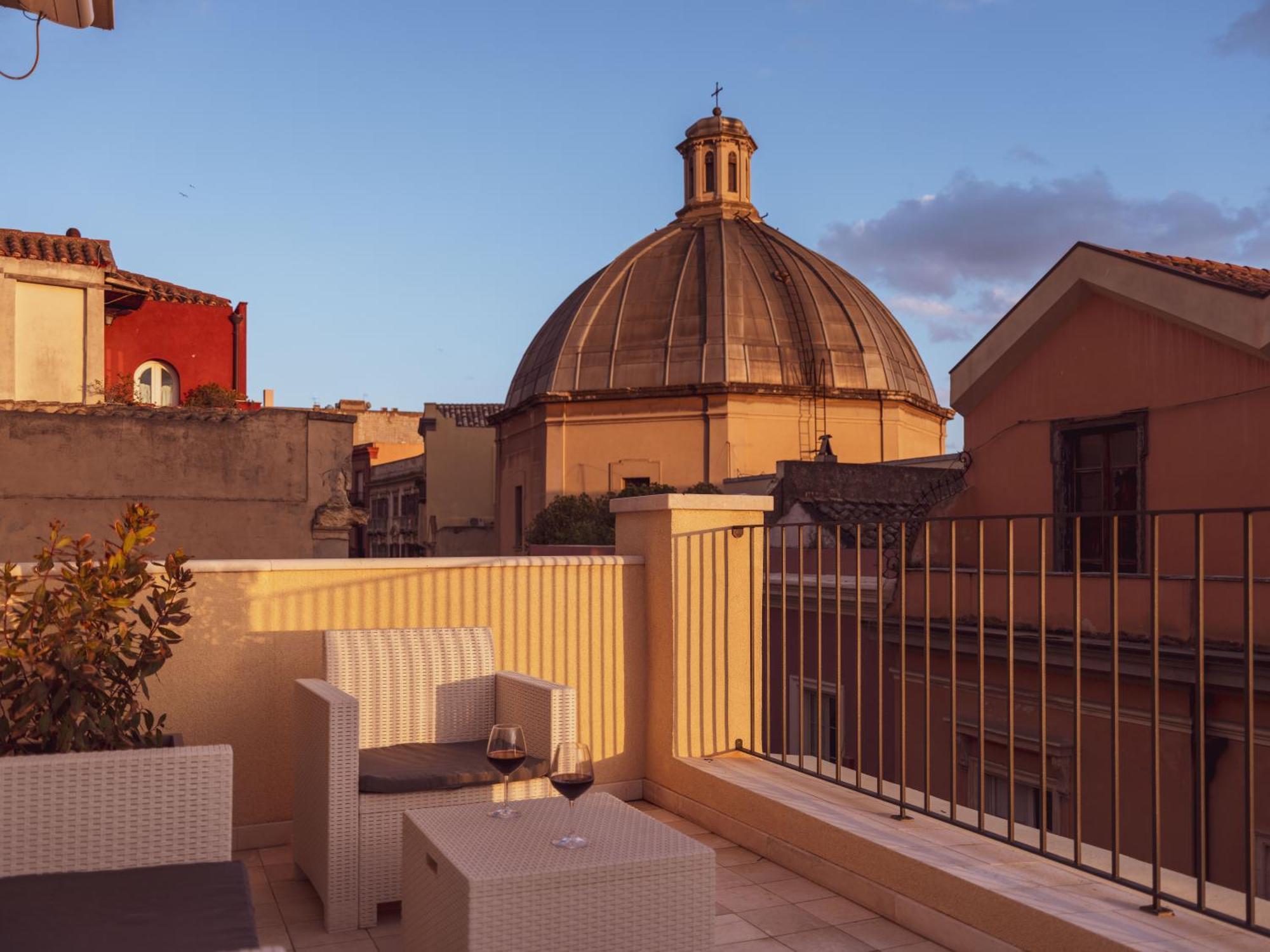 Luxury Suite La Terrazza In Pieno Centro In Cagliari Exteriér fotografie